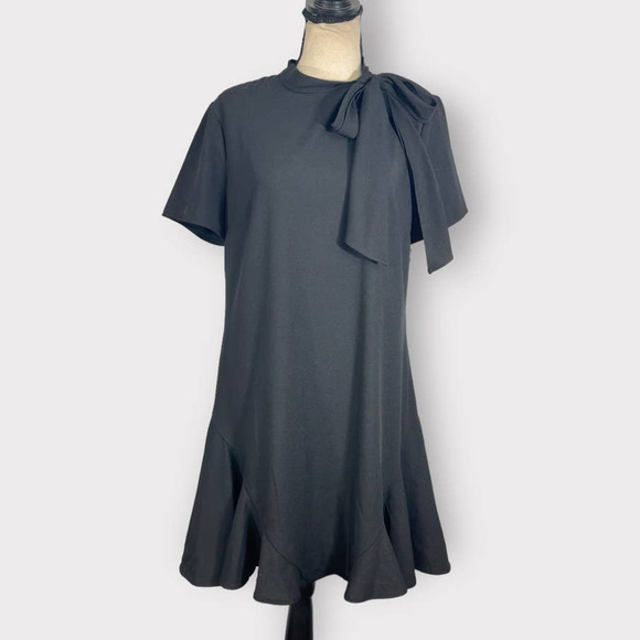 CeCe Mini Dress Women's 4 Black Bow Neck Short Sleeve Flounce NWOT - Picture 3 of 10
